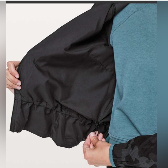 Lululemon pack it up jacket camo🍋 - Picture 3 of 10